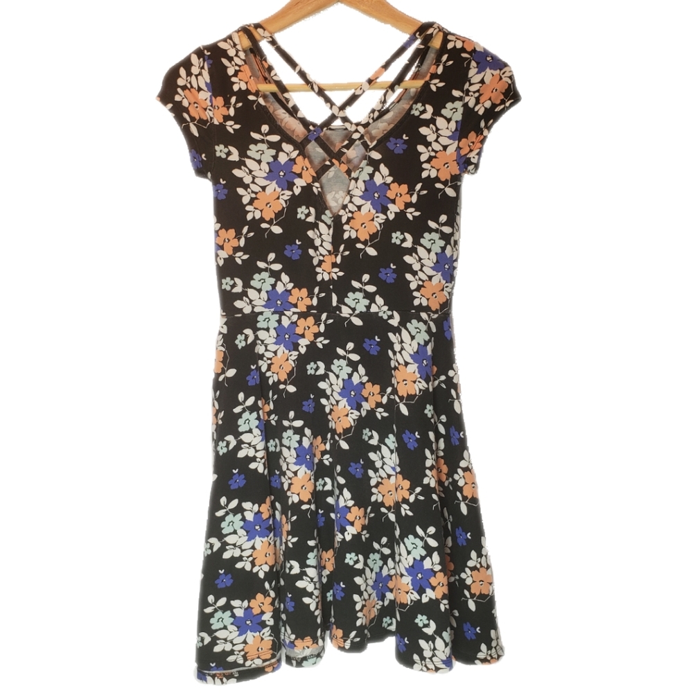 Girls sun dress floral Good condition wash fading